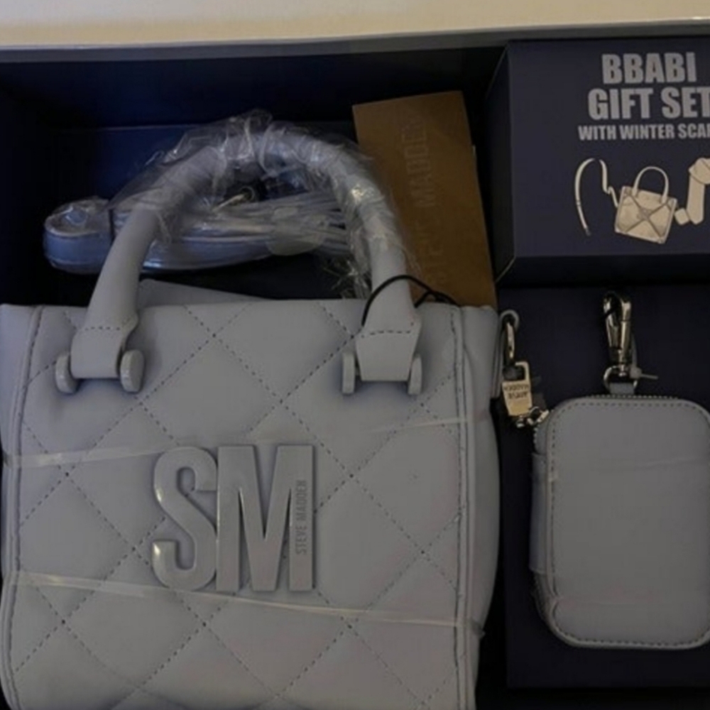 Steve Madden set
